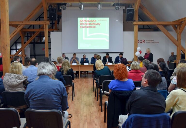 ÚSTÍ N. L.: Na konferenci v ústecké knihovně se lovily bájné bytosti ÚSTÍ N. L.: Na konferenci v ústecké knihovně se lovily bájné bytosti