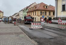 Rekonstrukce Dlouhé ulice pokračuje. Velká část je v současné době průjezdná