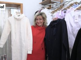 LITOMĚŘICE: Zuzana Bubílková vybírala z podzimní kolekce v butiku O la la (reklamní reportáž)