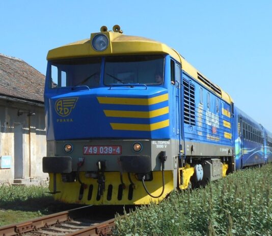 Sváteční jízdy oživí lokálku Zlonice–Straškov. Na trať vyrazí legendární „Bardotka“