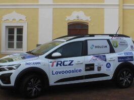 Nové auto usnadní péči o děti v Dětském domově Dlažkovice