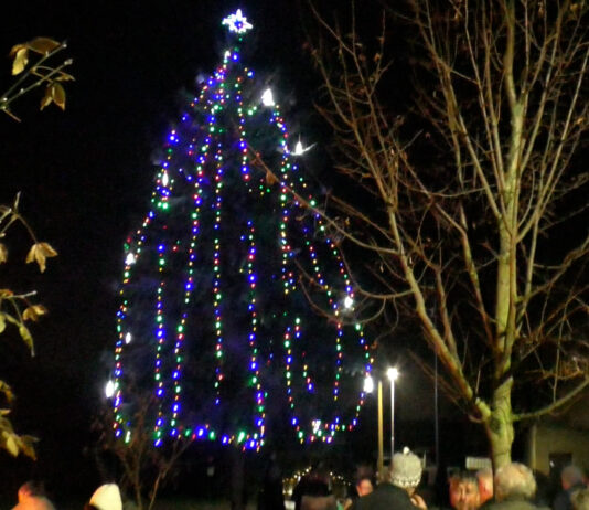 KEBLICE: Slavnostní rozsvícení stromu a mikulášská nadílka v Keblicích