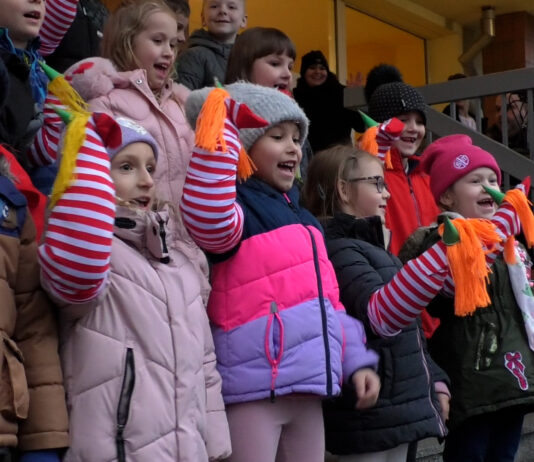 LITOMĚŘICE: Adventní jarmark na ZŠ Havlíčkova zahájil čas vánoční atmosféry