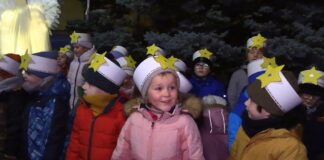 MALÉ ŽERNOSEKY: Rozsvícení vánočního stromu opět s dobročinným jarmarkem pro školku