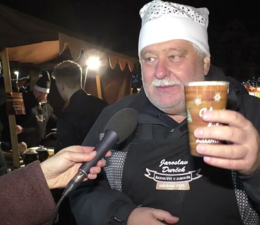 LITOMĚŘICE: Adventní trhy opět i s charitativní polévkou