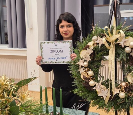 Zlato v barvě roku! Lovosická studentka Viktorie Vintrová ovládla prestižní floristickou soutěž