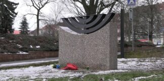 LOVOSICE: Židovskou komunitu ve městě připomíná Památník obětem holocaustu