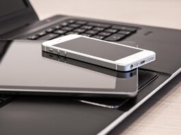 Falešná policistka připravila ženu o 1,3 milionu korun.