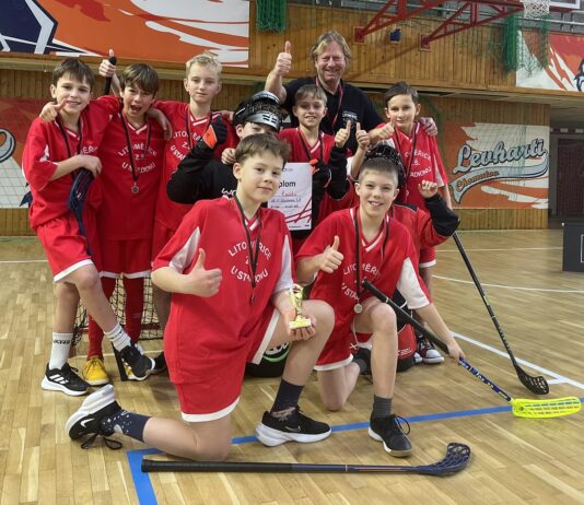 Florbalisté ZŠ U Stadionu postoupili na „republiku“