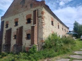 Vinaři se představí ve dvou patrech historické zámecké sýpky na Pátku