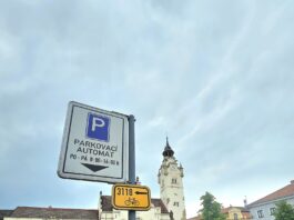 V centru Lovosic bude možné od června parkovat 30 minut ZDARMA
