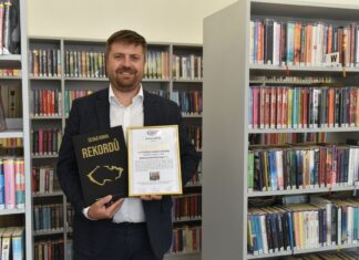 Knihovna Ústeckého kraje má nový rekord. Maraton čtení trval 130 hodin