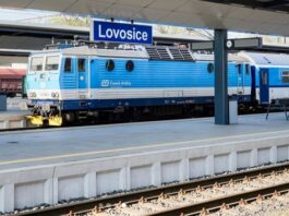 Recidivista ukradl záložní baterii a mohl paralyzovat vlaky mezi Bohušovicemi a Prackovicemi