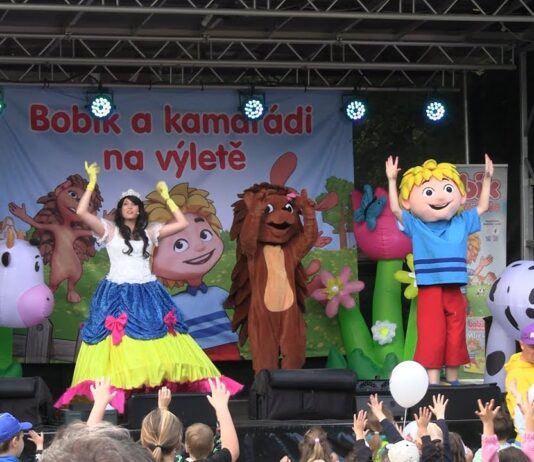 LITOMĚŘICE: Bobíkův rodinný piknik bavil malé i velké na Střeleckém ostrově