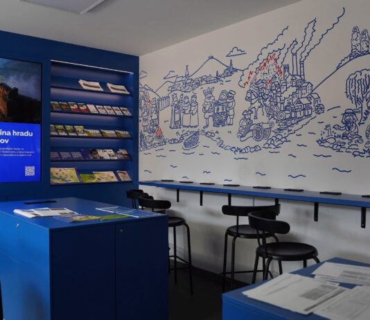 Na lovosickém nádraží je k vidění nová malba od autora projektu Opráski sčeskí historje