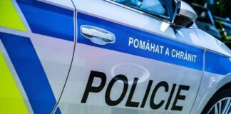 TEPLICE: Z benzinky na Bílinské ukradli 41 lahví motorového oleje, policie žádá svědky