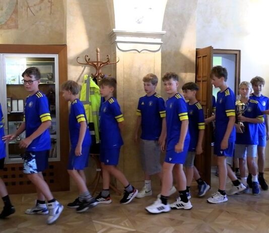LITOMĚŘICE: Starosta na radnici přijal úspěšné mladé fotbalisty