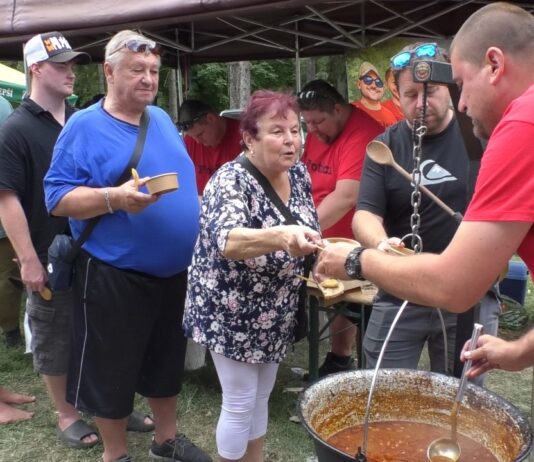 LIBOCHOVICE: 3. Gulášobraní se těšilo hojné účasti