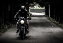 MOTOFEST ÚŠTĚK 2026 nabídne dva dny motorek, rockové hudby a festivalové atmosféry u jezera Chmelař