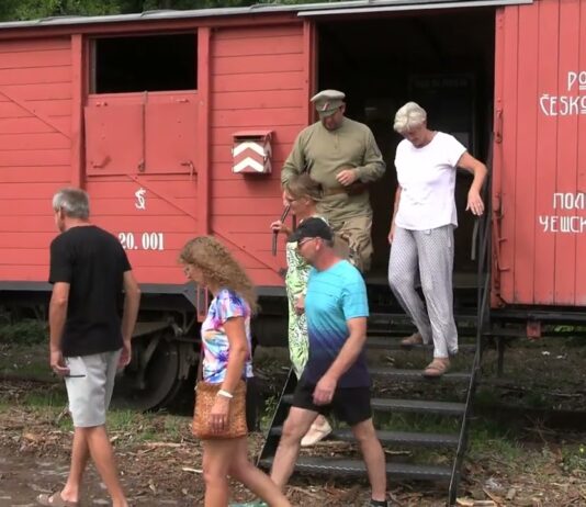 LITOMĚŘICE: Pojízdné vojenské muzeum Legiovlak zpestřilo konec prázdnin